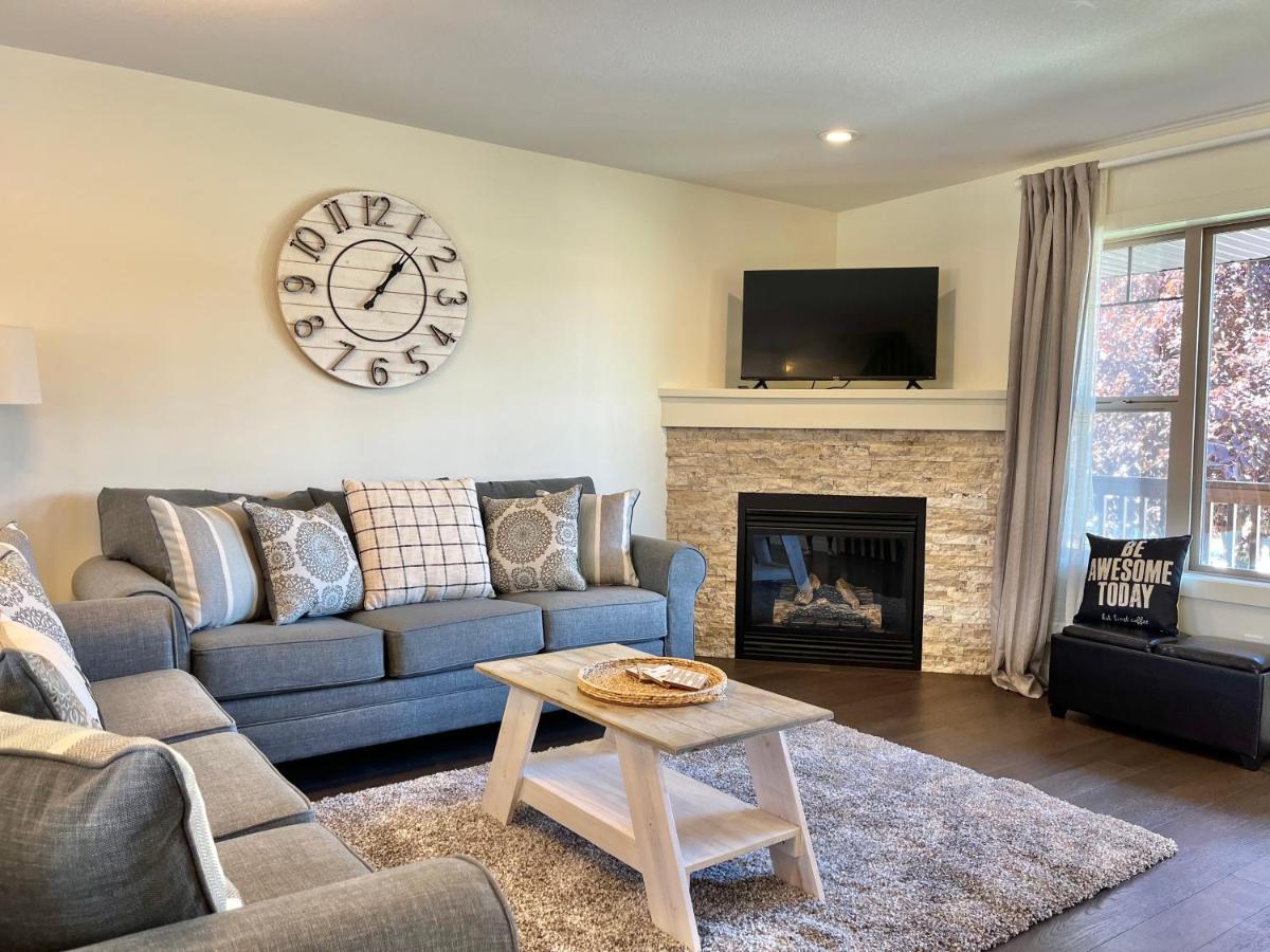 Perfect Base Invermere 3Bd Townhouse Mt Views With Garage Εξωτερικό φωτογραφία